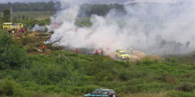 ncendio-junto-a-aldeia-de-gramacos/