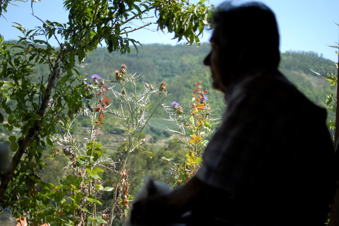 António Afonso Jorge, o autarca de Avô que se sentia impotente para resolver alguns problemas, “não conseguia mentir às pessoas” e acabou por se demitir para curtir a vida