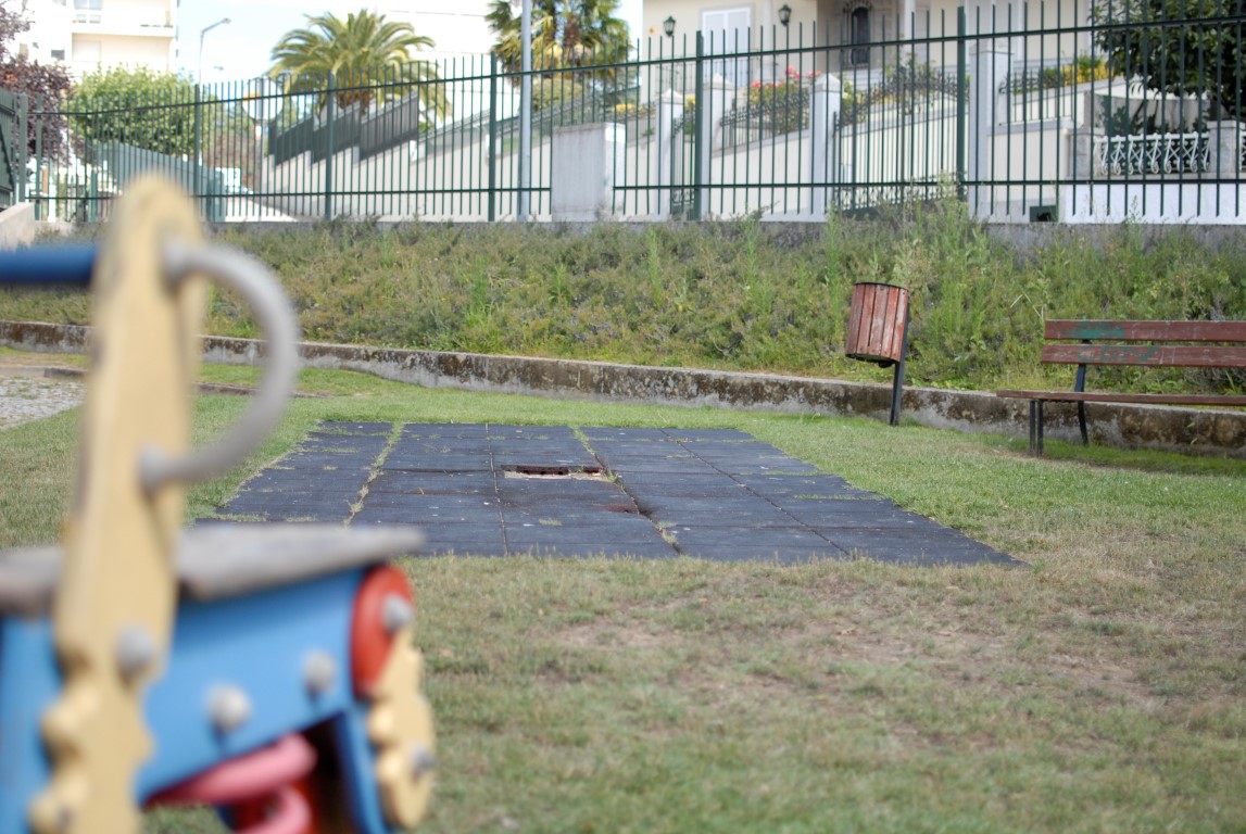 Parque Infantil Sá Carneiro degradado e “perigoso”, autarquia promete intervenção até Setembro