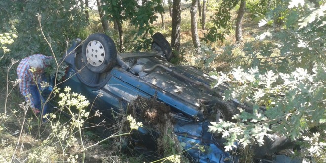 Acidente aparatoso entre três viaturas em Oliveira do Hospital causa um ferido