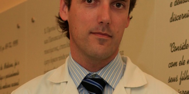 Mochilas pesadas são prejudiciais para as crianças… Autor Dr. Paulo Pereira