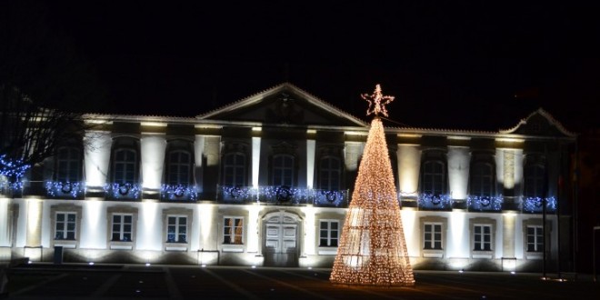 Iluminação de Natal regressa este ano a Seia, um município que promete marcar a quadra com várias iniciativas