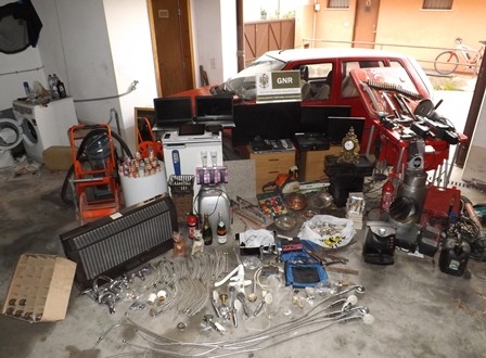 Detidos assaltantes de residências, postos de combustíveis e idosos em Nelas e Mangualde