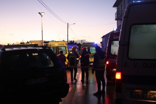 Embate frontal em Vendas de Galizes provoca sete feridos