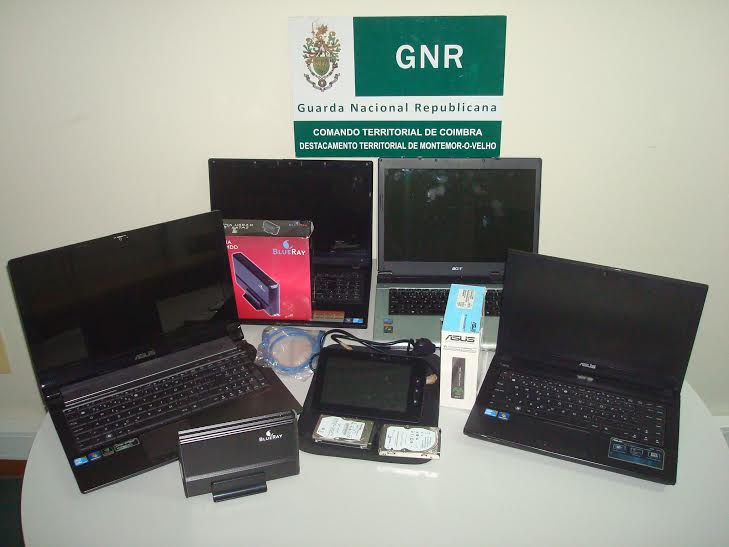 Constituído arguido suspeito de furto a loja de informática