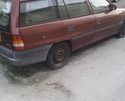 CM Oliveira do Hospital acusada de não remover carrinha em estacionamento abusivo