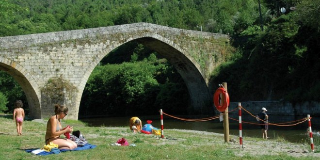 PRAIA FLUVIAL ALVOCO DAS VARZEAS